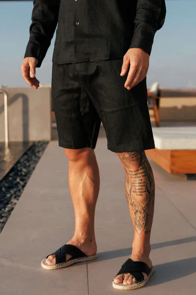 Shorts con Coulisse ed Elastico in Vita colore nero