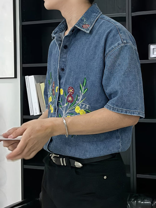 Camicia a Maniche Corte con Ricamo Floreale dettaglio ricamo